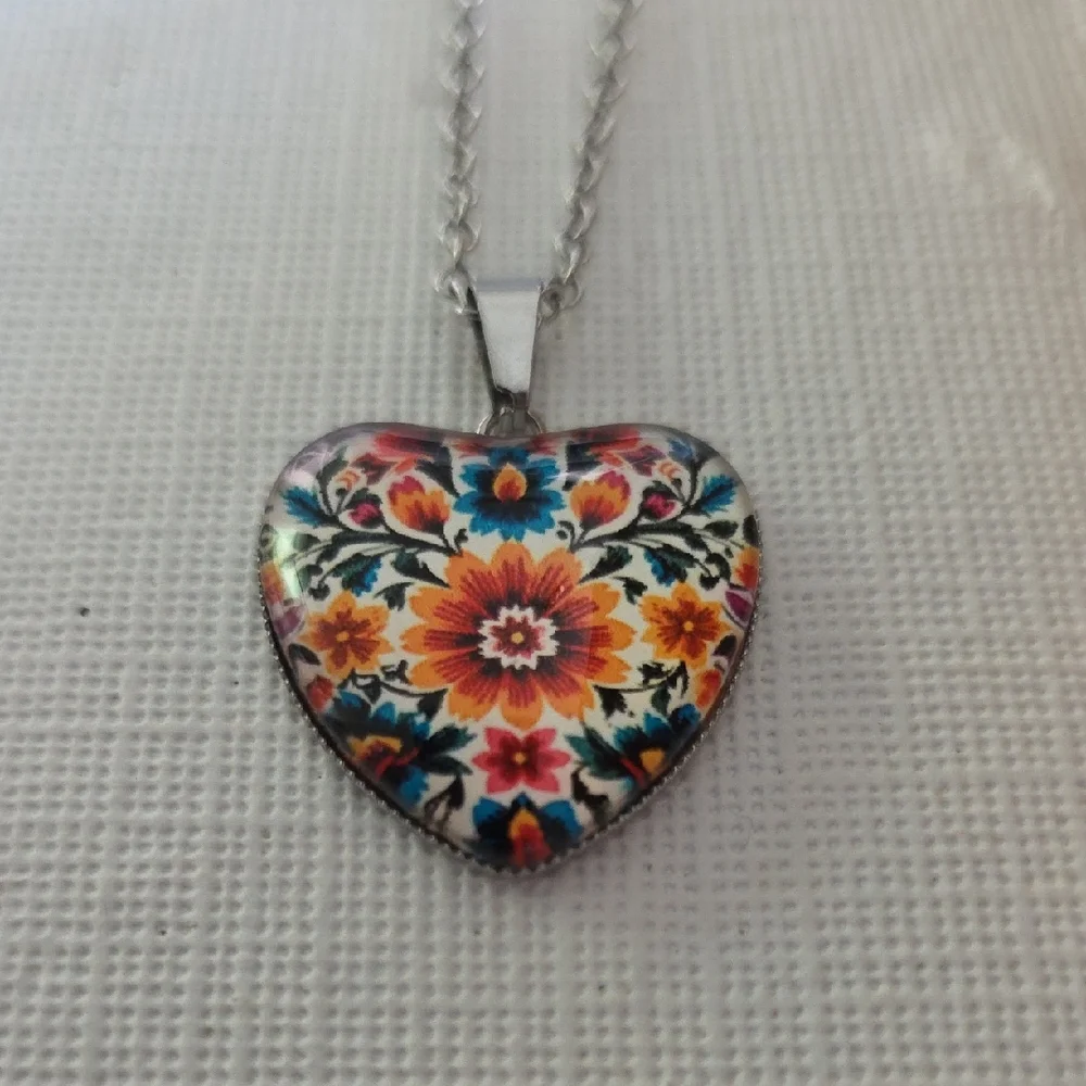 Floral Heart Pendant Necklace